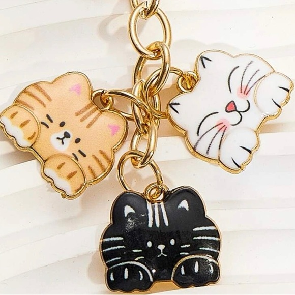 NWT Three Cat Keychain - Picture 3 of 3
